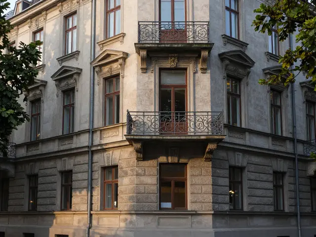 Balkone nachträglich in Denkmälern: So planen Sie statisch und rechtlich korrekt